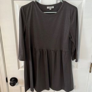 A Dip of Darling (XL) quarter sleeve peplum top